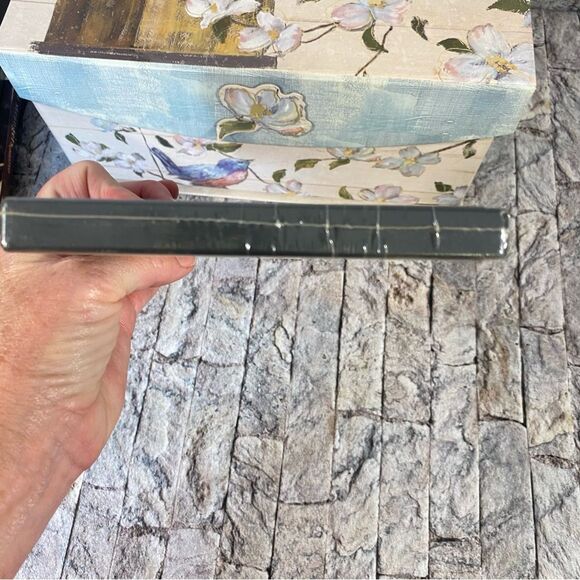 Dark Shadows NWT Johnny Depp 2012 DVD - Picture 4 of 4